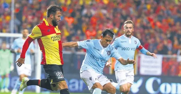 Başakşehir arayı açıyor