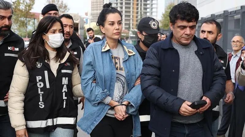 dilan-polat-ve-engin-polat-hakim-karsisina-cikiyor-banu-parlak-adliyeye-geldi-1714029310404.jpeg