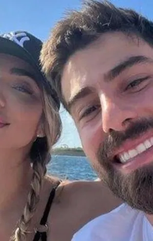 Ayasofya mucizesi! Fenerbahçe’nin yıldızı Luan Peres’in aşkı Gabriela Merjam, hamile olduğunu açıkladı! Kızının adını 'Sofia' koyacak