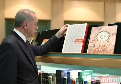 Cumhurbaşkanlığı Kütüphanesi’ni inceleyen Başkan Erdoğan müjdeyi verdi! Çok yakında...