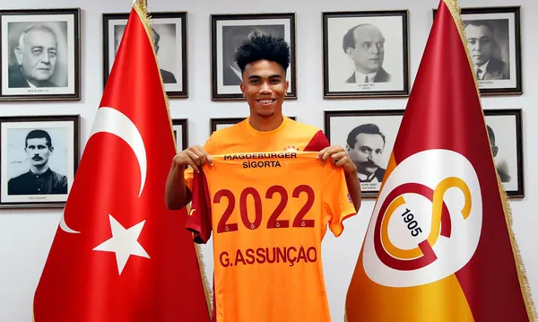 aslanin-yeni-transferi-assuncao-harika-bir-futbolcu-1631181413999.jpg Aslan'ın yeni transferi... Assunçao harika bir futbolcu-6
