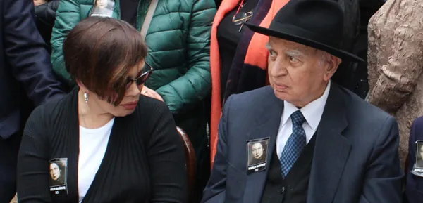 Kaçak boruyla denize atık bırakan Sezen Aksu İkizdere üzerinden hükümete saldırdı