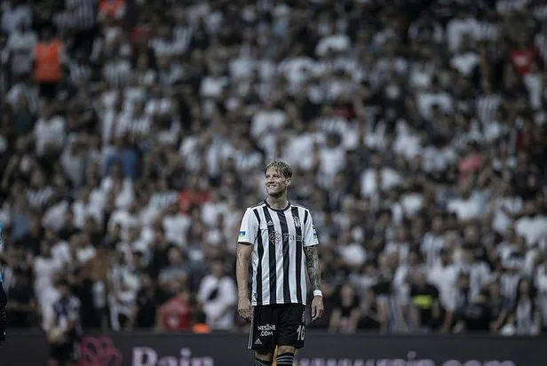 kartal-tek-atti-3-aldi-rachid-ghezzalin-muhtesem-goluyle-evinde-kayserisporu-devirmeyi-basardi-1659828319303.jpeg Kartal tek attı 3 aldı! Rachid Ghezzal'ın muhteşem golüyle evinde Kayserispor'u devirmeyi başardı-9