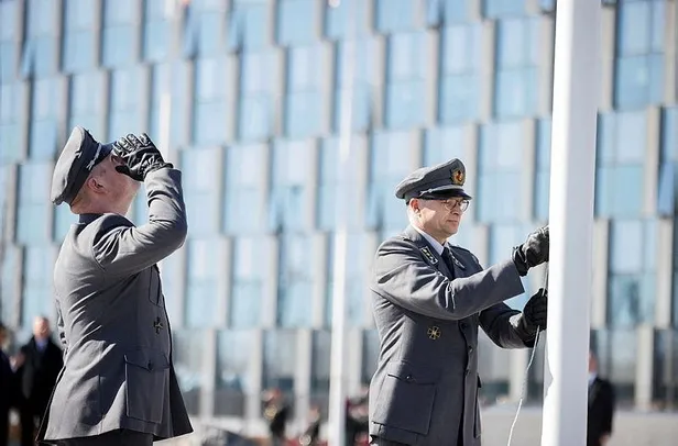 Finlandiya resmen NATO üyesi! İsveç bekleyecek-11