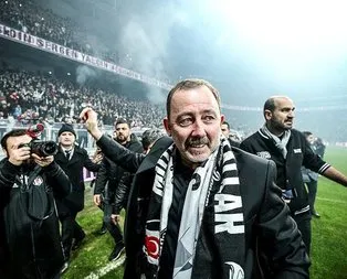 O bir yaşayan efsane: Sergen Yalçın