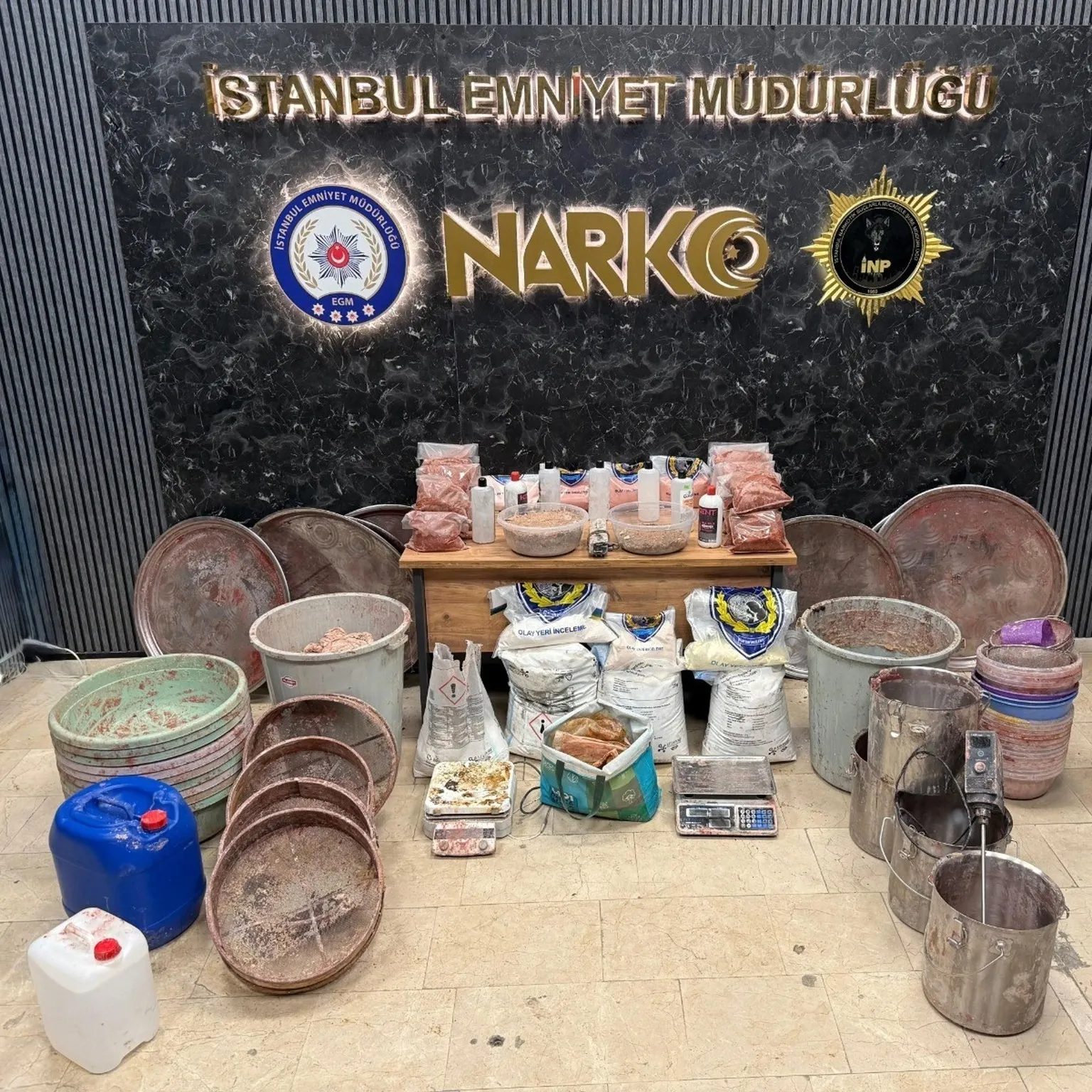 Zeytinburnu’nda uyuşturucu operasyonu