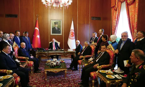 Meclis'te sürpriz buluşma-1