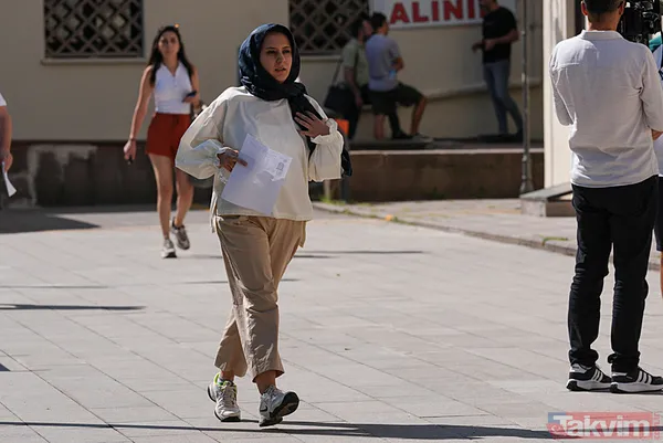 Değişmeyen sınav manzarası: KPSS'ye geç kalanlar koşmaya başladı - 1
