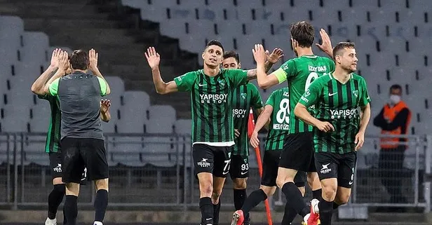 Son dakika: Kocaelispor, Sakaryaspor'u 4-0 yenerek TFF 1. Lig'e yükseldi