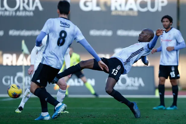 besiktas-sivasspor-maci-canli-izleme-yollari-besiktas-sivasspor-canli-yayin-nasil-izlenir-1598982656753.jpg Beşiktaş Sivasspor maçı canlı izleme yolları! Beşiktaş Sivasspor maçı hangi kanalda yayınlanacak?-3