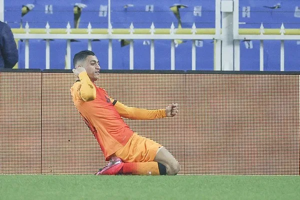 galatasarayin-misirli-yildizi-mostafa-mohamed-kadikoyu-yikti-tarihe-gecti-1612739890896.jpeg Galatasaray'ın Mısırlı yıldızı Mostafa Mohamed, Kadıköy’ü yıktı tarihe geçti!-2