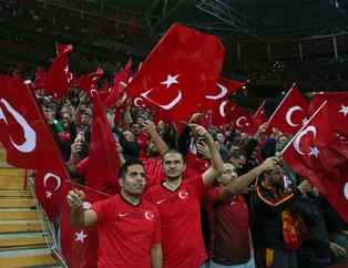 Türkiye-İzlanda maçından kareler