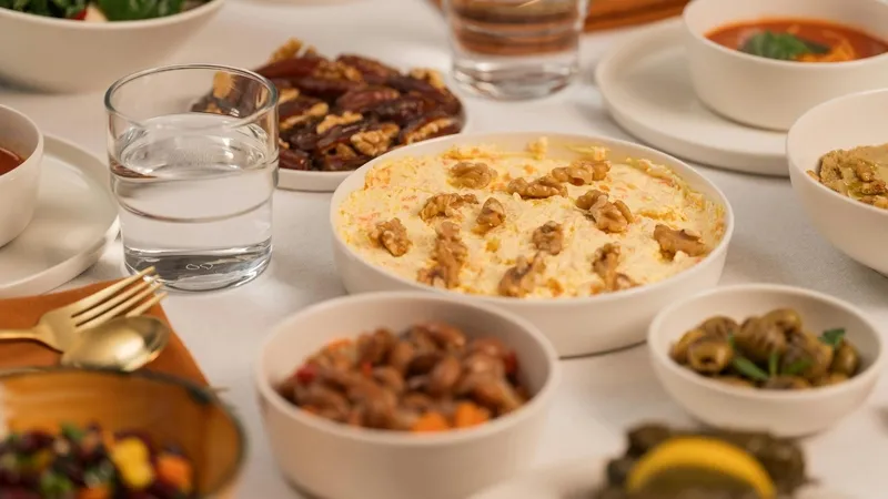 ramazan-bayraminda-yediklerinize-dikkat-edin-uzmanlardan-oruc-sonrasi-uyari-1773399470058.jpg Ramazan Bayramı’nda yediklerinize dikkat edin! Uzmanlardan oruç sonrası uyarı-7