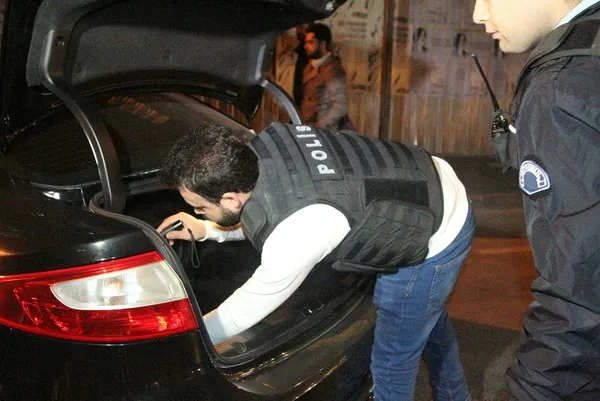 İstanbul'da 5 bin polisle asayiş uygulaması-1