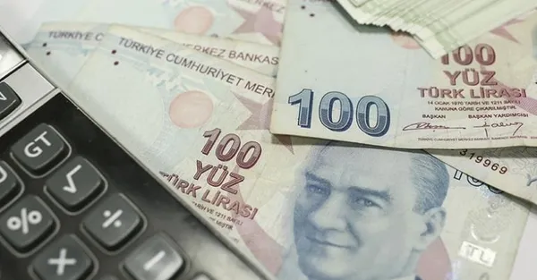 iste-calisan-eytliye-prim-rehberi-emekli-olup-calisanin-maasi-duser-mi-memurlarin-ayliginda-kesinti-olur-mu-1690146823425.jpeg Çalışan EYT'liye prim rehberi! Emekli olup çalışanın maaşı düşer mi? Memurların aylığında kesinti olur mu?-2