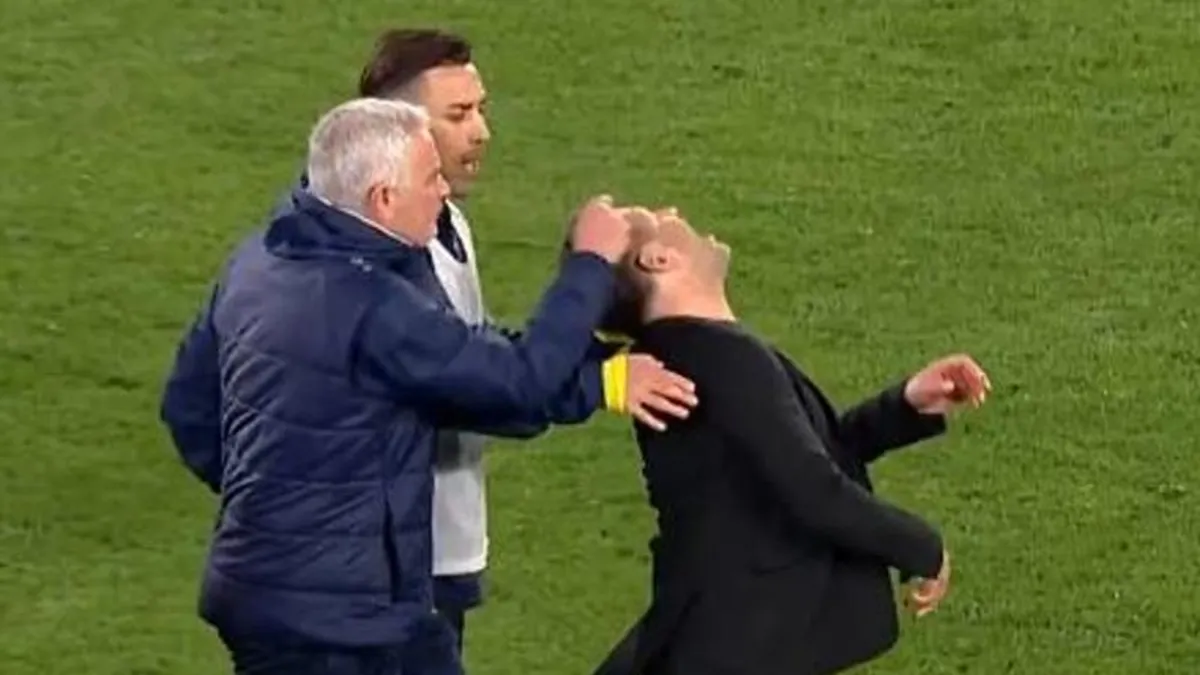 Jose Mourinho futbolcuları geçti!