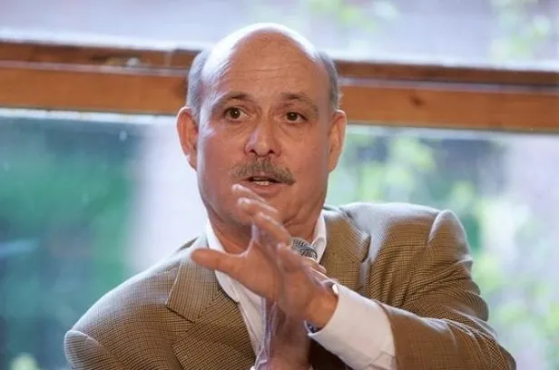 ithal-danisman-jeremy-rifkinin-sponsoru-rockefeller-cikti-o-bir-sarlatan-mi-chpye-maliyeti-ne-kadar-olacak-1670227025880.jpeg