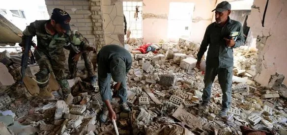 Irak'ın Felluce kentinde 400 cesedin bulunduğu toplu mezar ortaya çıkarıldı