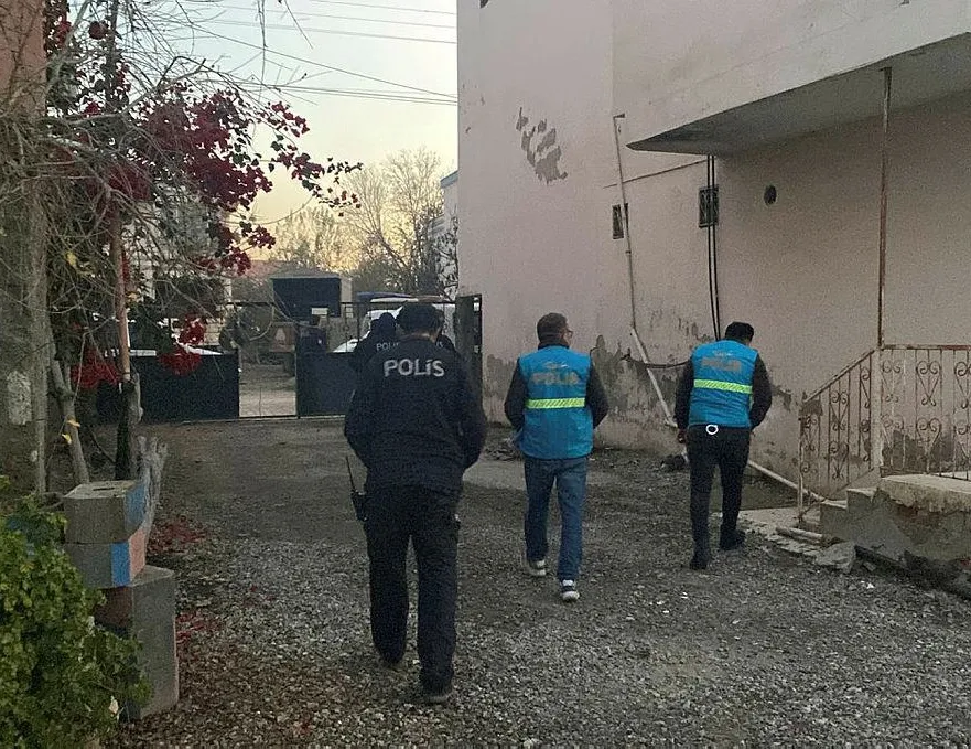 Mersin’de tefecilere baskın