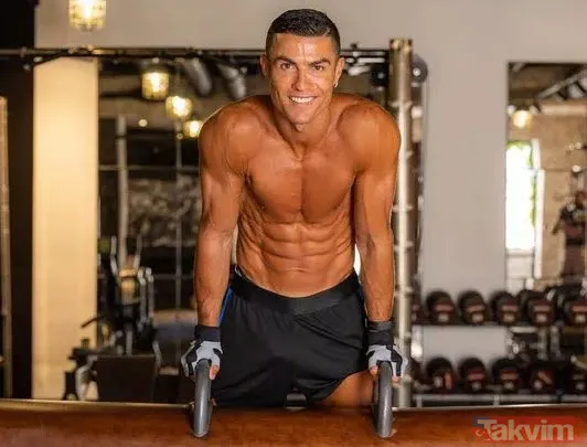 Cristiano Ronaldo cinsel organına botoks yaptırdı büyüttürdü! Yaptırmadığı bir bu kalmıştı o da oldu Portekizli yıldız... - 5