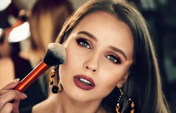 Güzellik uğruna çölyak olmayın! "Ruj, fondöten, pudra, losyon glüten içerir uzak durun-2