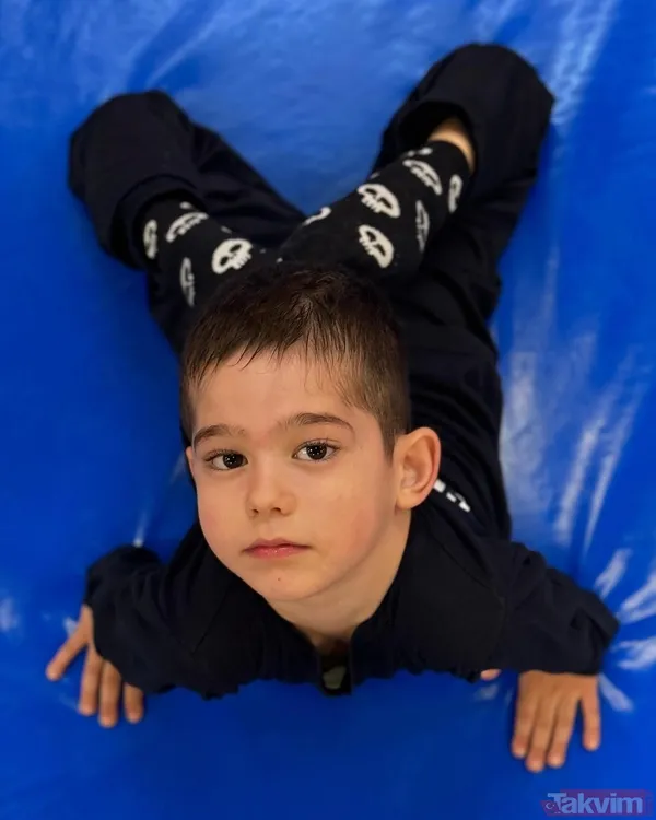 2 çocuk sahibi Burak Özçivit ile Fahriye Evcen oğulları Kerem için hastaneye koştu! Burak Özçivit’in elindeki reçete... - 15