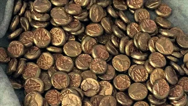 Antalya'da 230 sahte sikke ele geçirildi-1