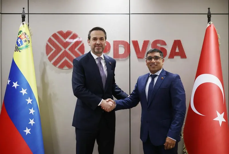Enerji ve Tabii Kaynaklar Bakanı Alparslan Bayraktar ve Petrol Bakanı ve Devlet Petrol Şirketi (PDVSA) Başkanı Pedro Rafael Tellechea