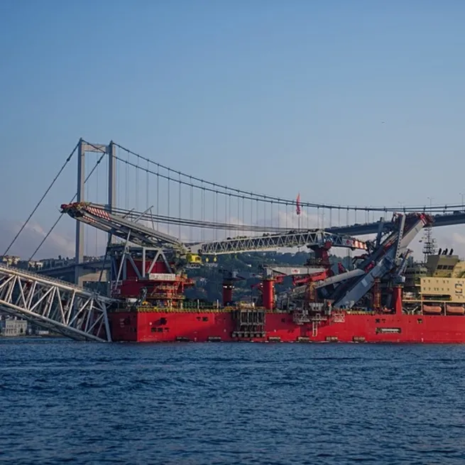 Romanya yolcusu ’JSD6000’ Boğaz’dan geçti