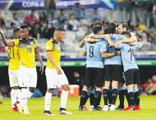 Uruguay farka koştu