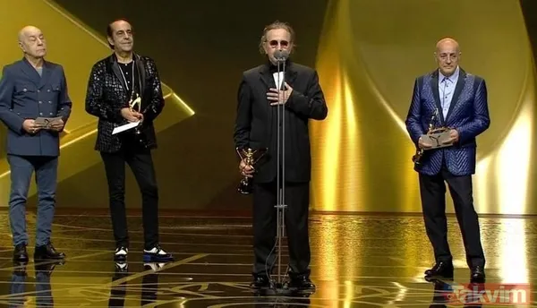 İrem Helvacıoğlu ile Ulaş Tuna Astepe en iyi dizi çifti oldu! 45. Altın Kelebek Ödülleri kime verildi? 2018 - 23