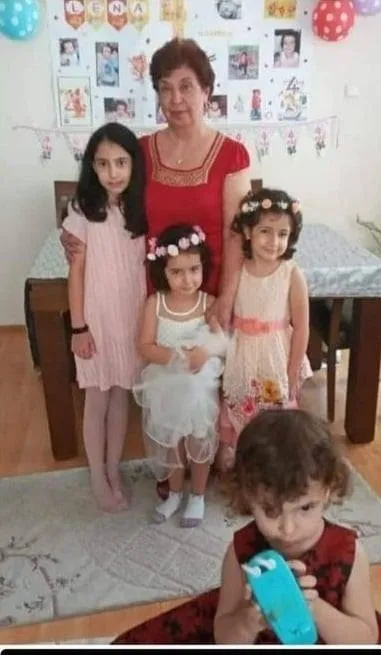 izmirde-deprem-enkazindan-kahreden-haber-babaanne-ve-4-torunu-sag-kurtarilamadi-1604387100082.jpg