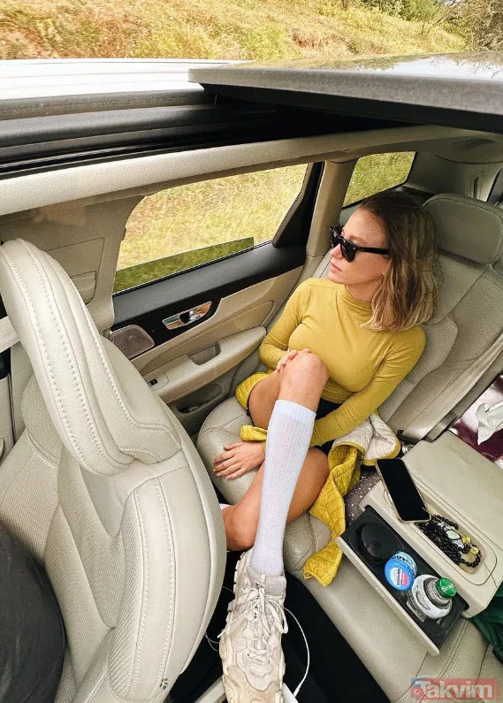 Bu kez Serenay değil annesi! Serenay Sarıkaya'nın annesi Ümran sevgilisiyle sarmaş dolaş! Nişantaşı'nda aşka geldi - 3