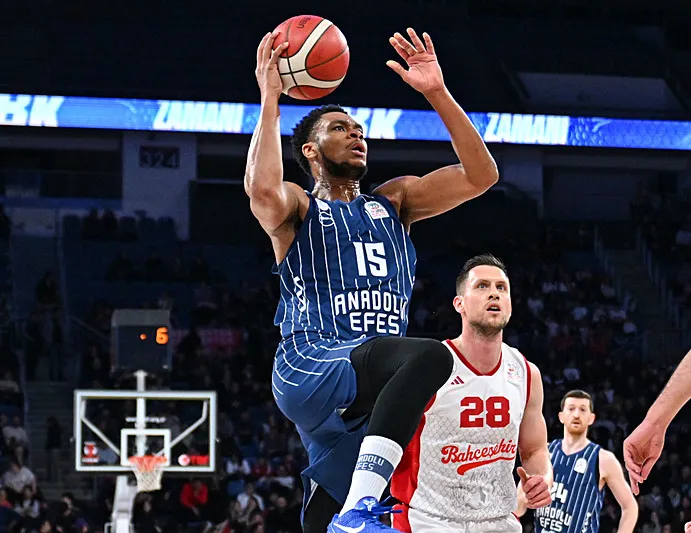 Rakibine şans tanımadı! Bahçeşehir Koleji - Anadolu Efes: 67-88 | MAÇ SONUCU