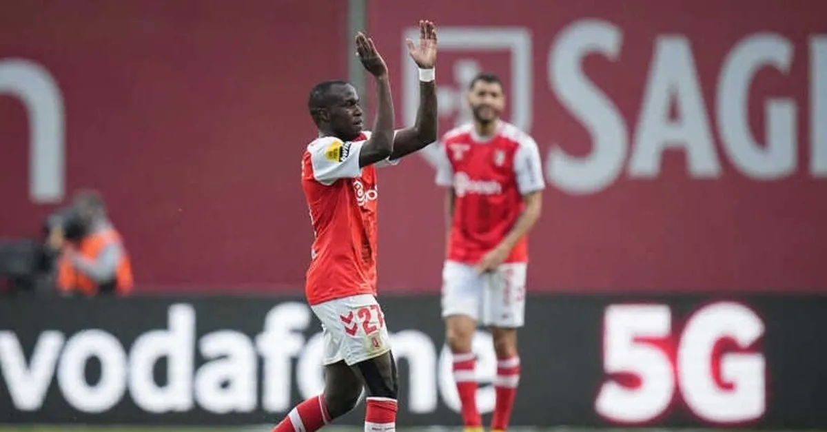 Fenerbahçe'de 3 isim için şok! 'Kadromda istemiyorum' - 18