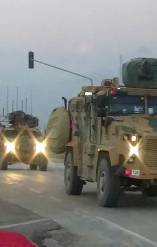 Hatay sınırına 30 askeri araç sevk edildi