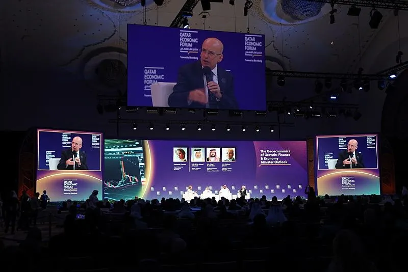 Hazine ve Maliye Bakanı Şimşek, Katar Ekonomi Forumu'na katıldı. (AA)