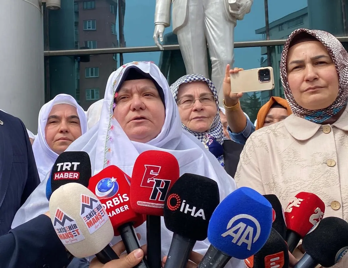 Mihalgazi Belediye Başkanı Zeynep Güneş Akgün’e hakaret eden Mehmet Emin Korkmaz’a 7 ay 15 gün hapis cezası