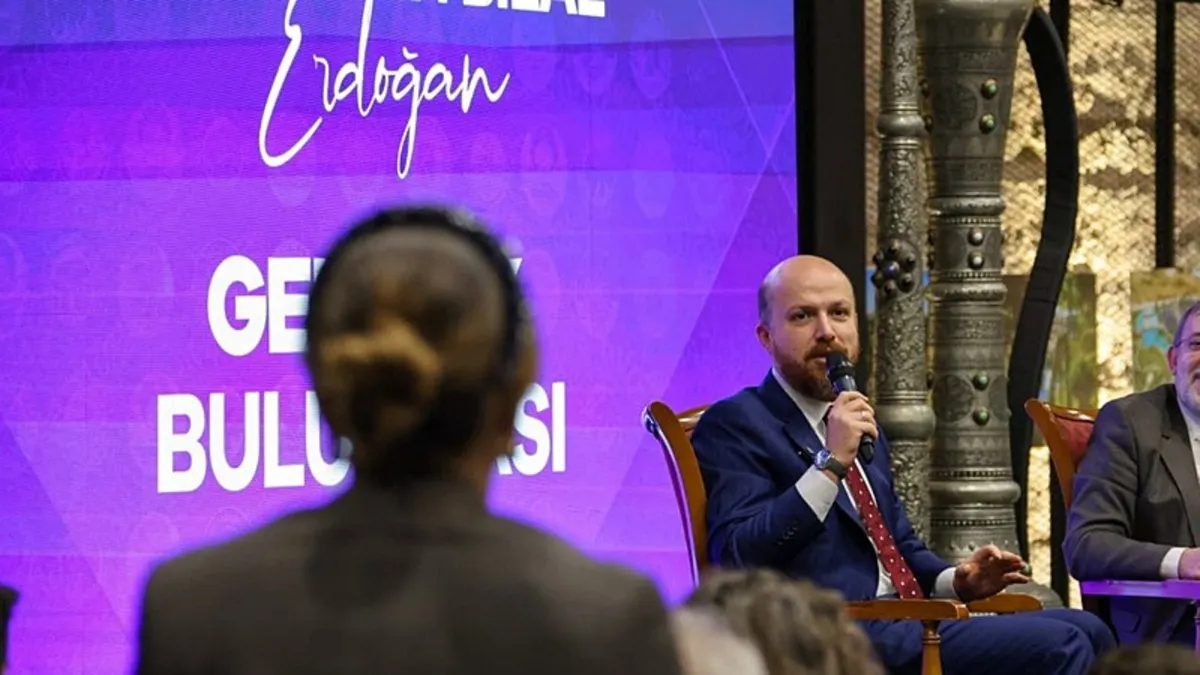 Bilal Erdoğan Konya'da gençlerle bir arada: Tavsiyelerde bulundu soruları yanıtladı | “Evliliği geciktirmeyin”