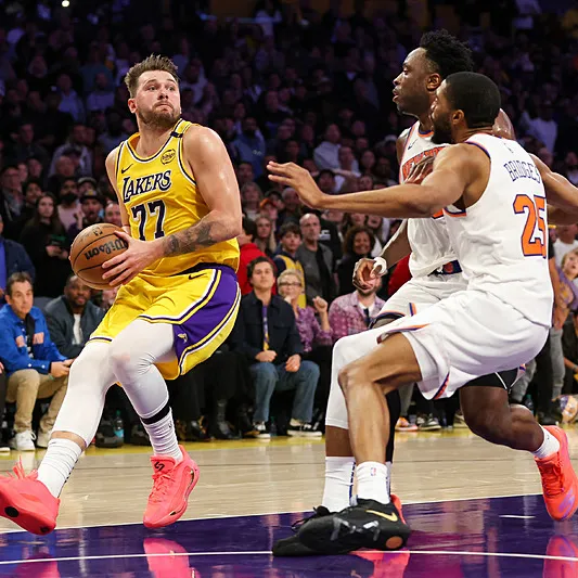 Dev zafer Doncic ve James’ten!