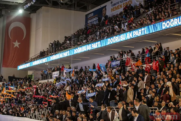 AK Parti'den aday tanıtım toplantısına yoğun ilgi! İçerisi dışarısı tıklım tıklım... - 18