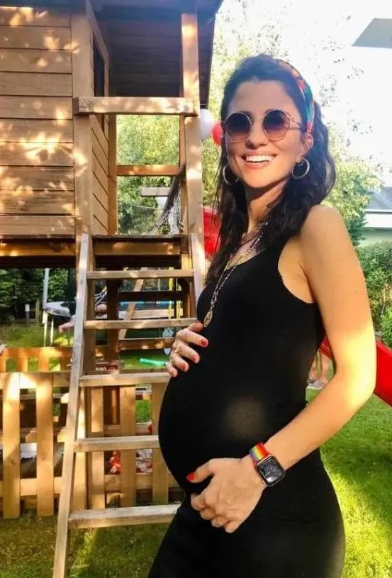 kenan-dogulu-gelinim-sarkisini-kime-yazdigini-yillar-sonra-acikladi-1767639725164.jpg Kenan Doğulu Gelinim Şarkısını Kime Yazdığını Yıllar Sonra Açıkladı-3