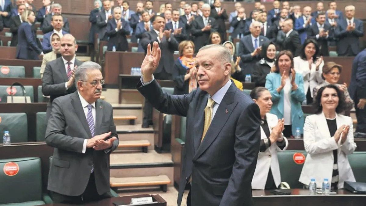 MYK toplanıyor: 9. Yargı Paketi, Öğretmenlik Yasası ve Sokak Köpekleri düzenlemesi TBMM'ye geliyor