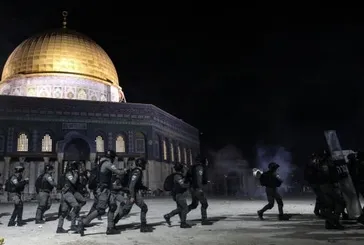 Mescid-i Aksa’ya alçak saldırı