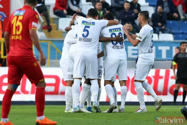 Sergen Yalçın kırmızı kart gördü çileden çıktı! Hakemin üzerine... - 30