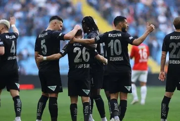 Adana Demirspor Kasımpaşa’yı 5 golle geçti!