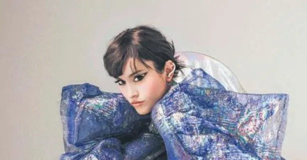 Elif Kaya yeni şarkısı ile dinleyicileri adeta içsel bir masal alemine davet ediyor