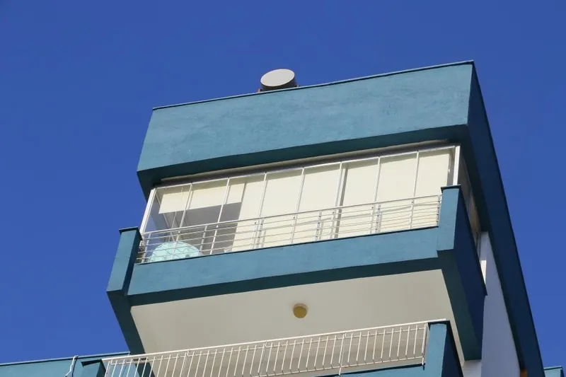 izmirden-sonra-simdi-de-antalya-3-kardes-evde-olu-bulundu-farsca-yazilmis-9-sayfalik-not-ortaya-cikti-1731524922784.jpeg Antalya'da 3 kardeş evde ölü bulundu (İHA)