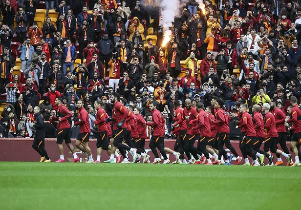 derin-futbol-ne-zaman-basliyor-beyaz-futbol-hangi-kanalda-saat-kacta-1635191503421.jpg Beyaz Futbol hangi kanalda, saat kaçta? Derin Futbol ne zaman başlıyor?-2