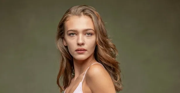 Adı sürekli şiddet haberlerine karışan Melisa Döngel yine rahat durmadı! Sokak ortasında saç saça baş başa kavga etti